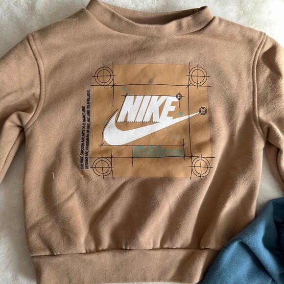 Nike Boys 3T Sweatshirt and Sweatpants - Picture 6 of 6